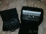 Digitální akordeon Roland FR-7 
