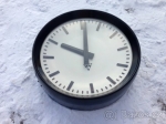 Retro hodiny Pragotron P27 - černé 