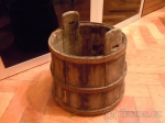 Starý dřevěný škopek (vědro) 